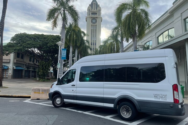 Honolulu Airport & Waikiki Hotels Private Transfer by Passenger Van(up to 14ppl) - Photo 1 of 8